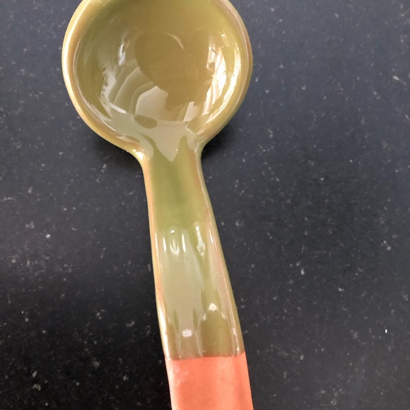 EUC Mexican inspired terra-cotta salsa and/or guacamole serving dish with ladle. - Picture 5 of 8